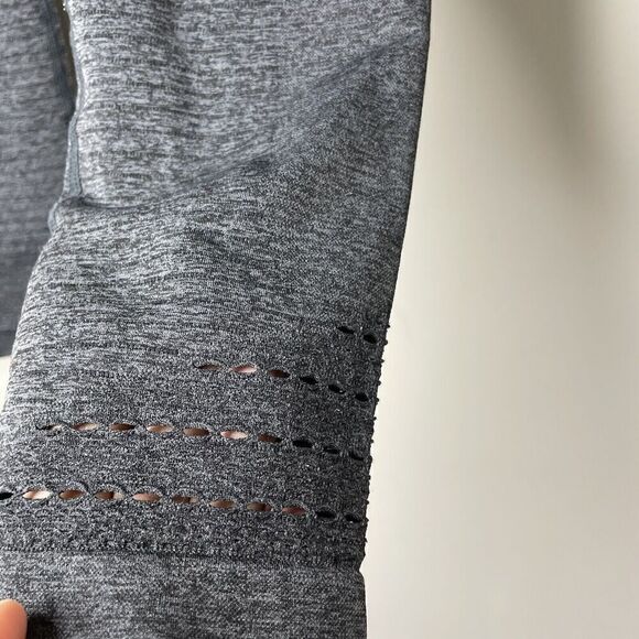 GYMSHARK Leggings Womens XS Crop High Waisted DRY Seamless Gray Athletic Workout - Picture 5 of 10